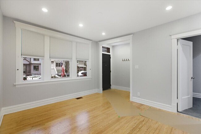 Photo - 2708 N Richmond St