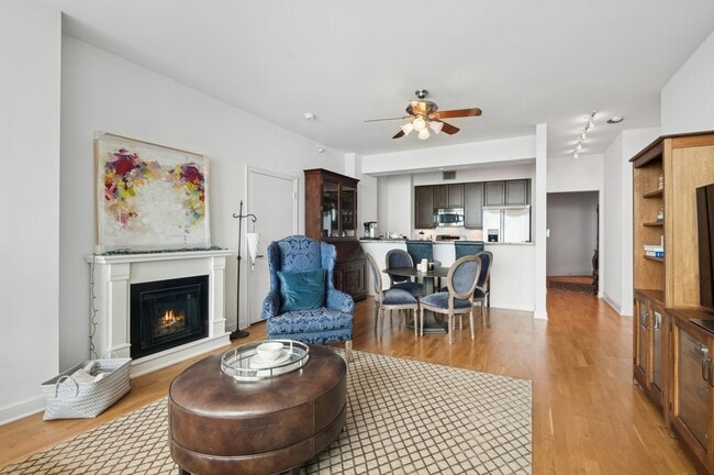 Photo - 1201 S Prairie Ave