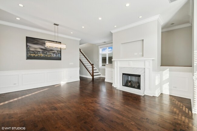 Photo - 3518 N Wilton Ave
