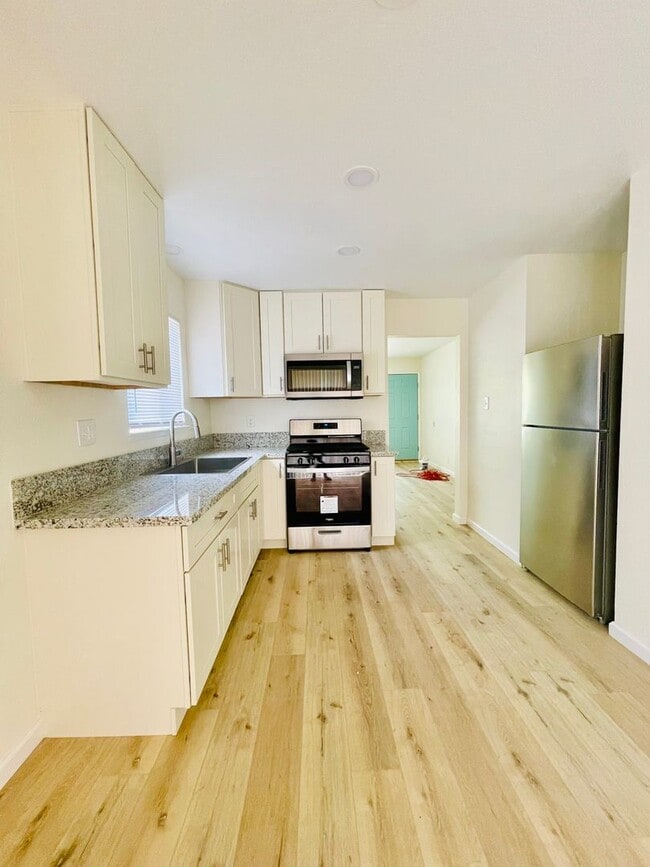 Photo - Charming Modesto Duplex