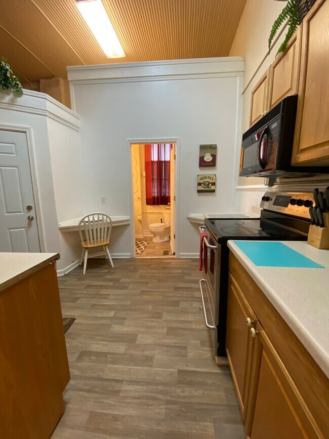 616D - First City Lofts 614-616 Cherokee St.