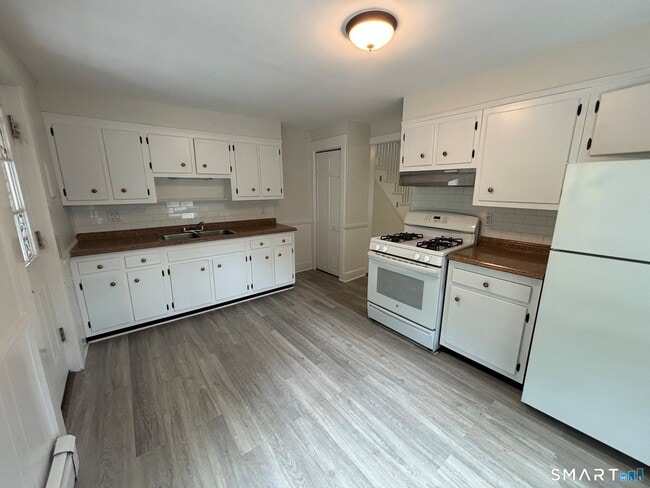 245 Glenville Rd