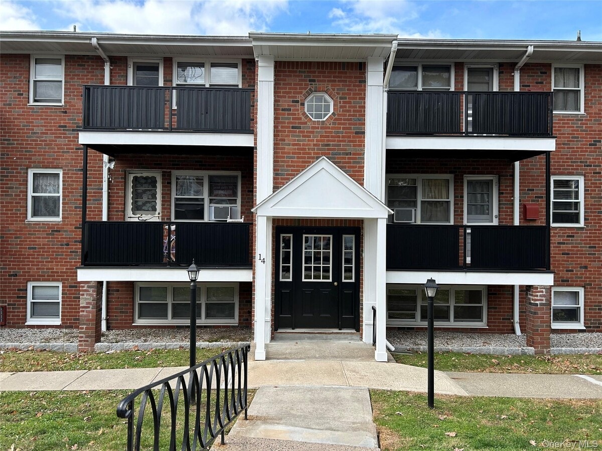 Photo - 14 Francis Ave