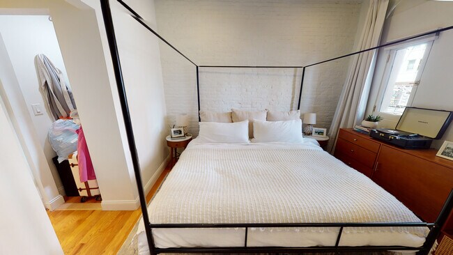 37 Bowdoin St Unit 1B
