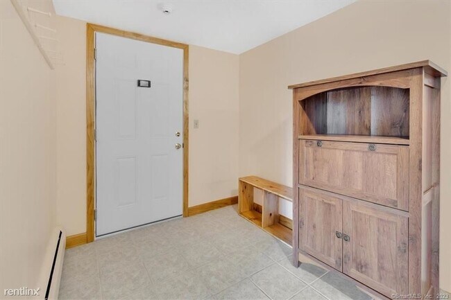 Photo - 1 br, 1 bath Condo - 23 I Amato Drive I