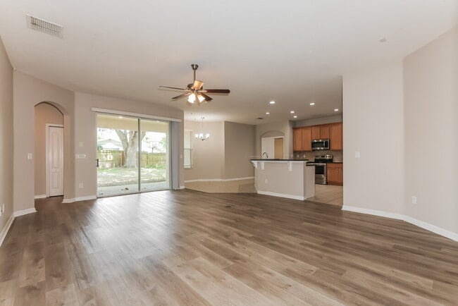 Photo - 1610 White Dove Ct