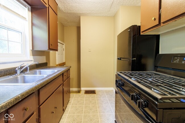 Photo - 3421 N Olney St