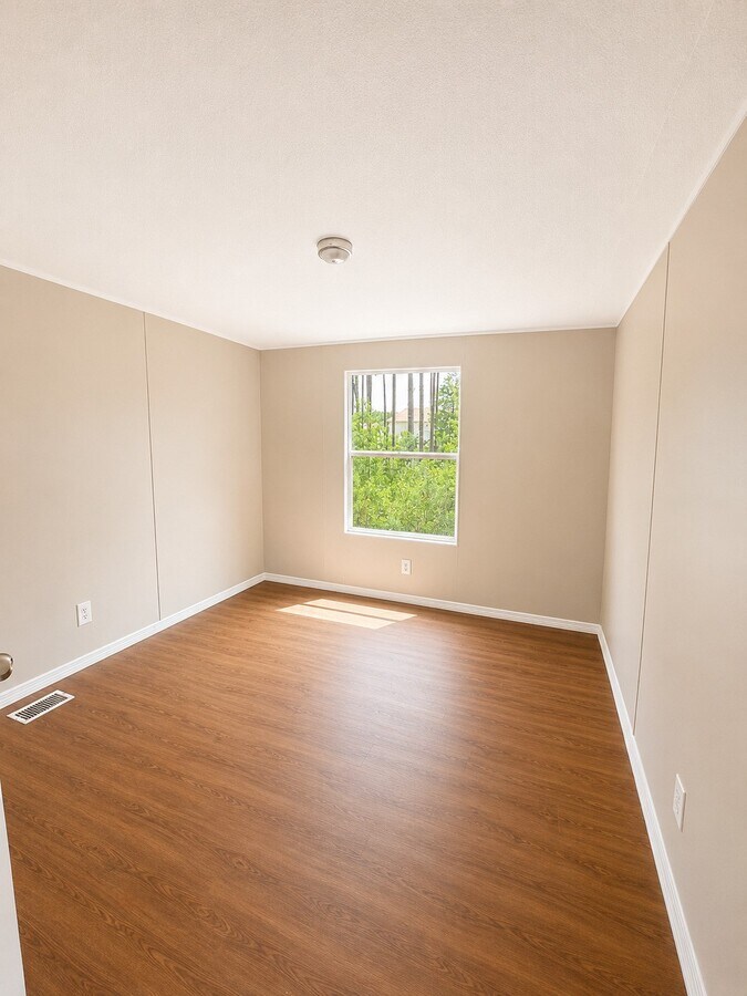 Photo - 620 County Rd 3545