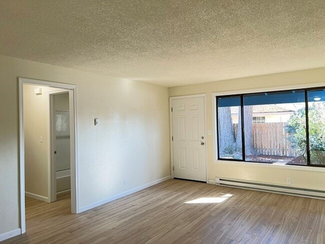 Photo - 2Bd/1Ba Single Story Apartment Unit - Move... Unit 4434