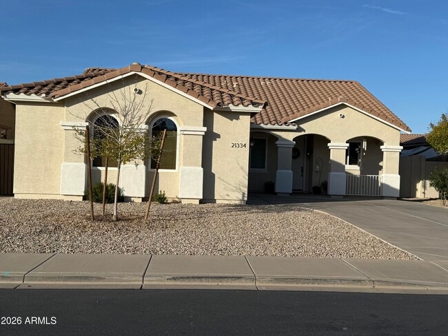 Building Photo - 21334 E Alyssa Rd