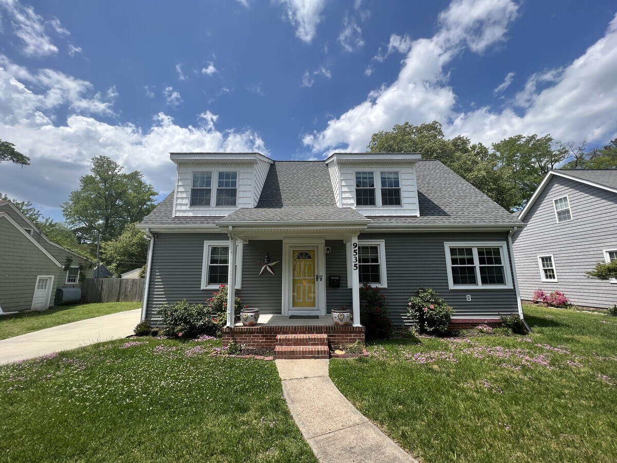 Photo - 9535 Sherwood Pl