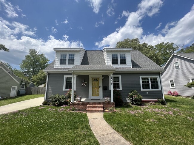 Building Photo - 9535 Sherwood Pl