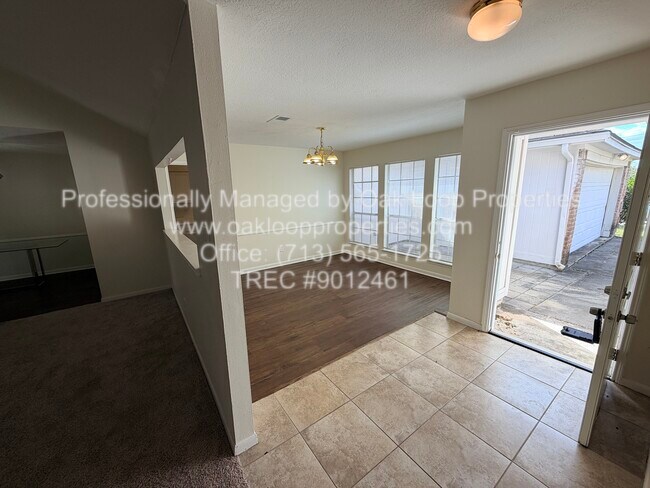 Photo - 1367 Gentle Bend Dr