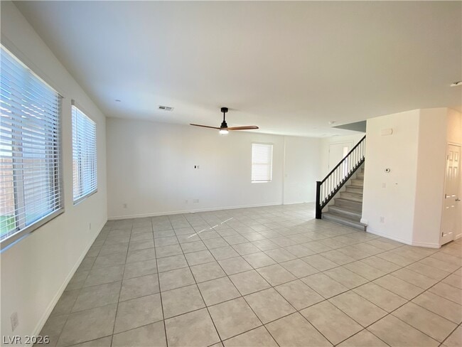 Photo - 898 Spring Haven St