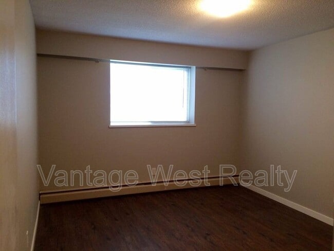 Photo - 235-235 Husch Rd