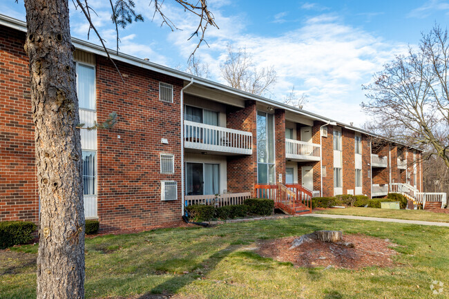 Westgate Manor - Westgate Manor Apartments