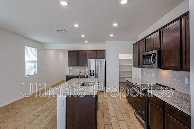 Photo - 18148 W Daley Ln