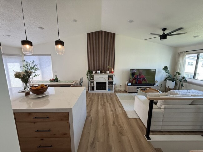Building Photo - Beautifully Remodeled 4 Bed, 3 Bath Home with 2-Car Garage with amazing views and solar!!
