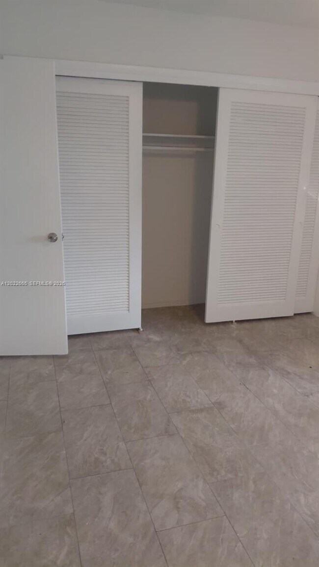 Photo - 5420 NW 11th St Unit 307