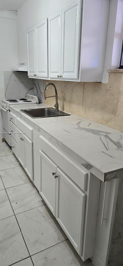 Photo - 3121 NW 103rd St Unidad 3