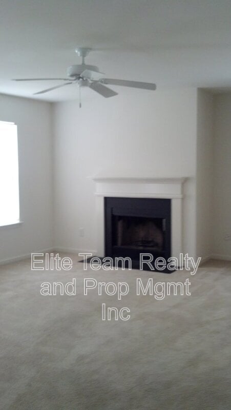 Photo - 111 Fairmont Cir