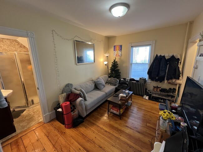 Photo - 6 White Street Pl Apartment Unit A