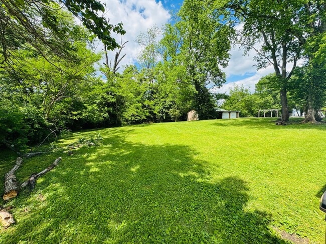 2323 Adair Ave