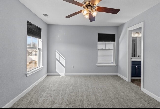 Photo - 312 Maycox Ln