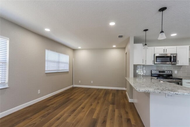 Photo - 7144 35th Ave N