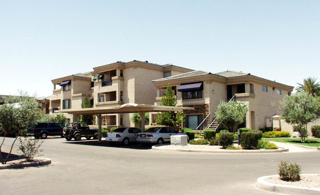 Building Photo - Waterside at Ocotillo Rental