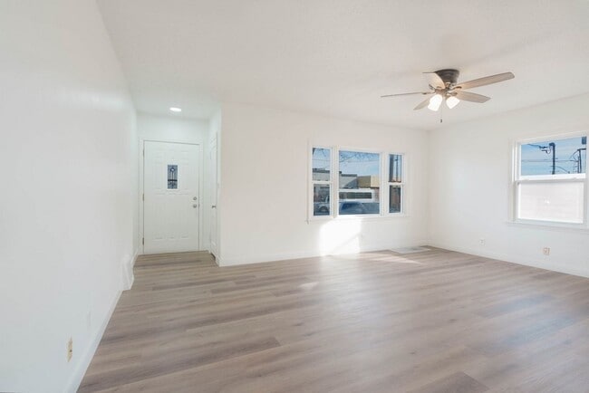 2303 Main St