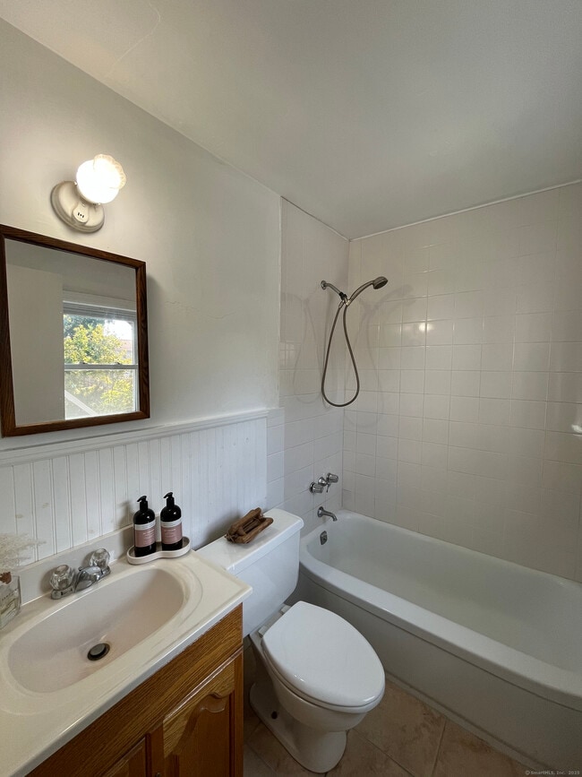 Photo - 218 Flax Hill Rd Apartamento Unidad 5