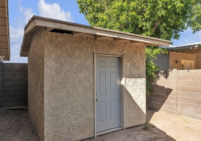 Photo - 3905 W 18th St