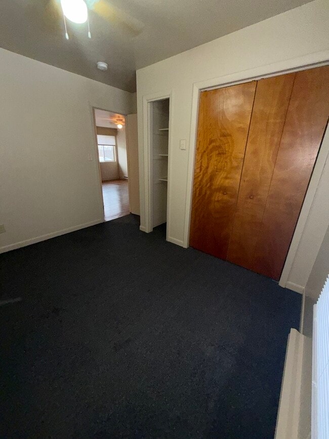 Photo - 25665 W Bridge St