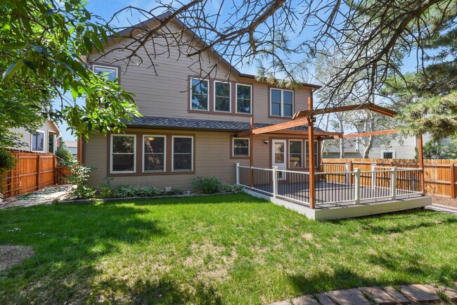 Photo - Stunning 5 Bedroom in School District 20