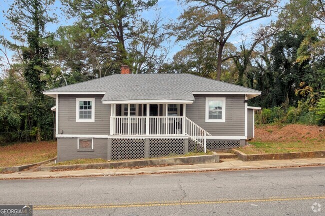 Building Photo - 452 Forest Ave Rental