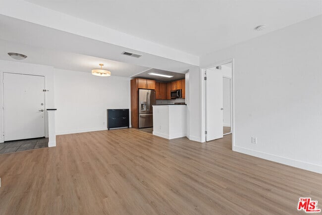 Building Photo - 8300 Manitoba St Unit 219 Rental
