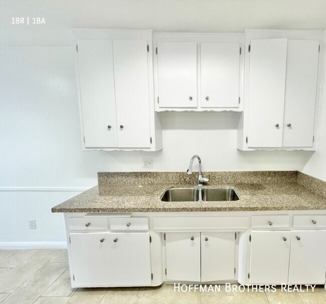 Photo - 19403 Haynes St Unidad 9A