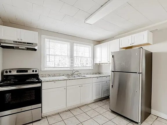 Photo - 1235 Roberts St