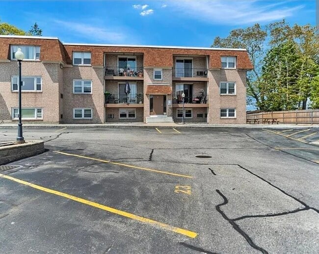Photo - 1803 Mineral Spring Ave Unit B 14