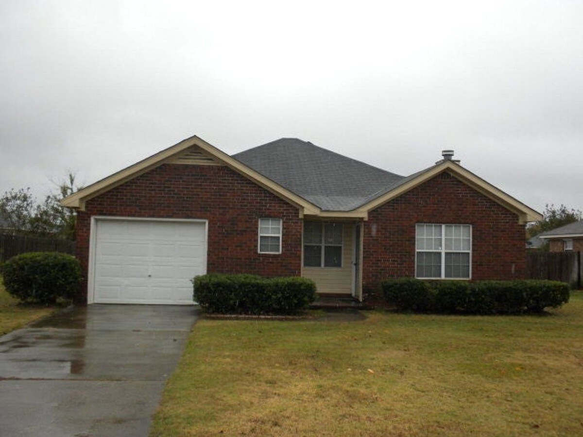 Available NOW in Grovetown! - Available NOW in Grovetown! House