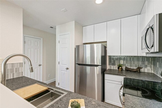 Photo - 7925 S Kittredge St