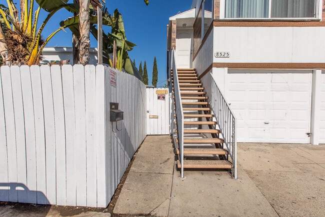 Photo - 8525 Cadillac Ave Unit #1