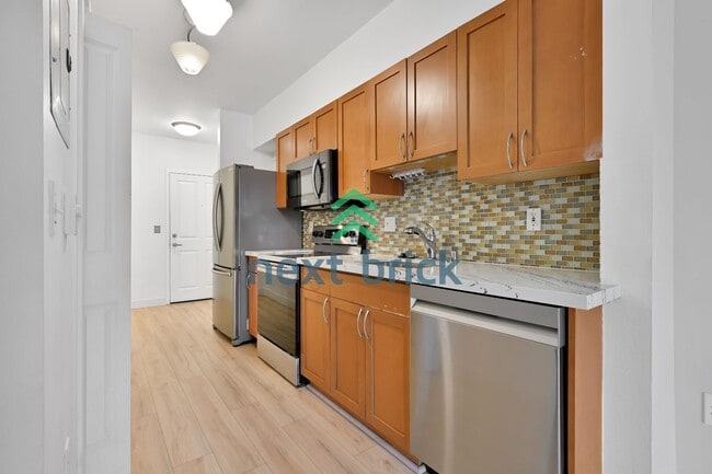 Photo - Charming Studio Condo in the Heart of Bellevue – Perfectly Cozy 422 Sq Ft Space! Unit A310