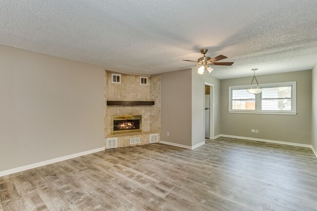 Photo - 545 Riverview Ave