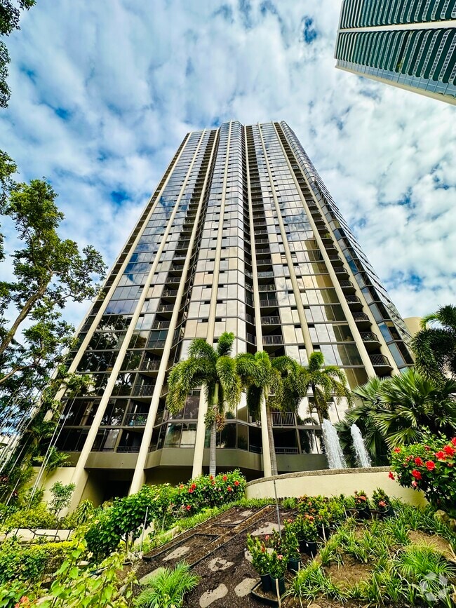 Building Photo - 60 N Beretania St Unit 2602 Rental