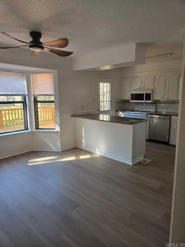 Photo - 3 Forest Maple Ct