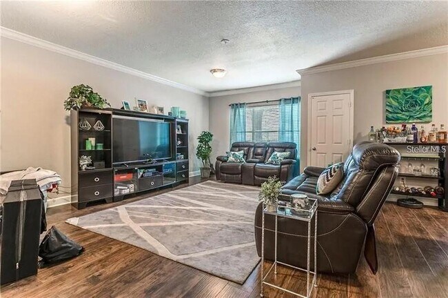 Photo - 450 S Orange Ave Unidad 1053