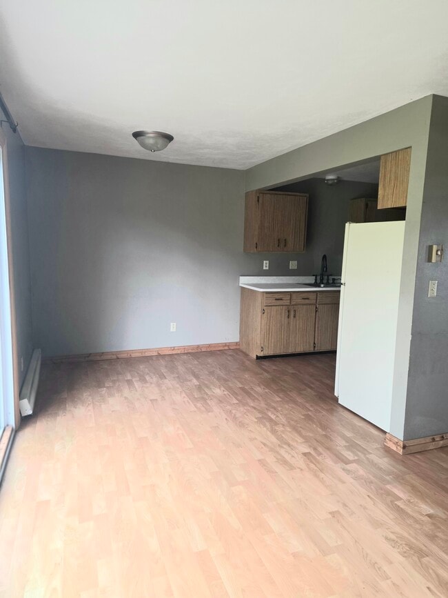 Photo - 202 Meadowpark Dr