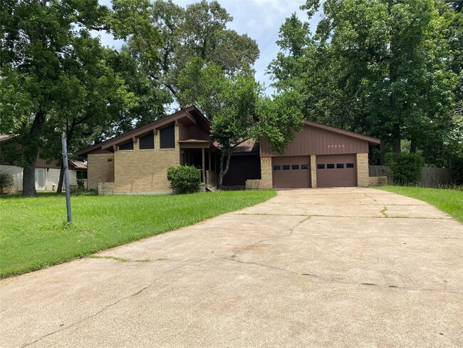 Photo - 24600 Darkwood Ct